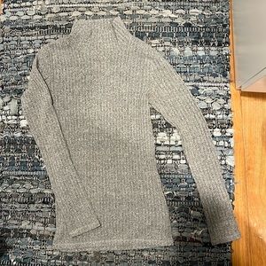 Wilfred free gray turtleneck